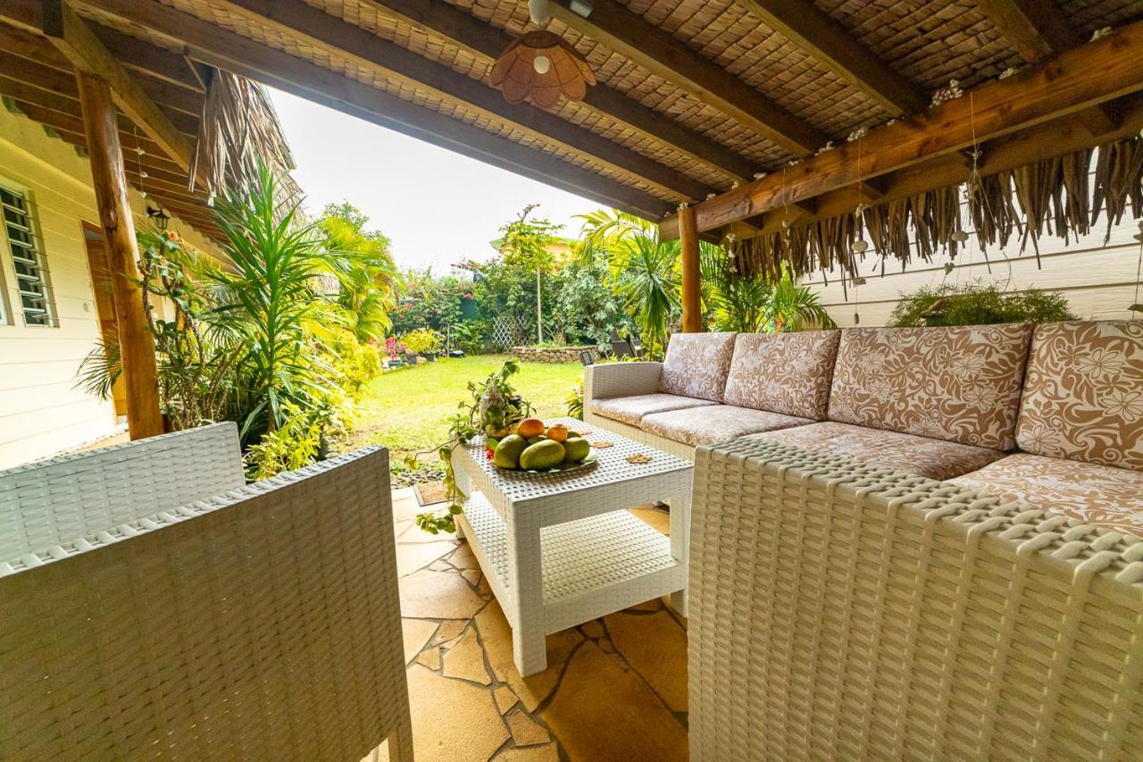 Manaeva Lodge Faaa ภายนอก รูปภาพ